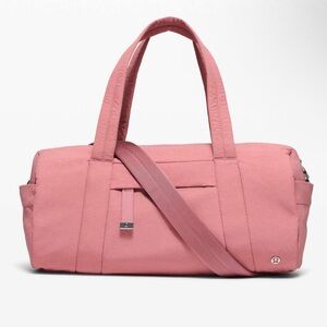 Lululemon On My Level Barrel Duffel Bag *16L Deco Pink